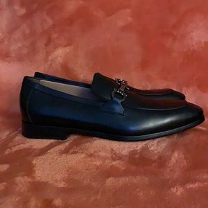 Salvatore Ferragamo loafers. Size 10.5E